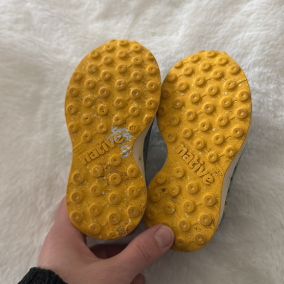 Native Shoes Kids Robbie Sugarlite camo print Shoes Cut-Out Slip-On Style - Picture 5 of 6